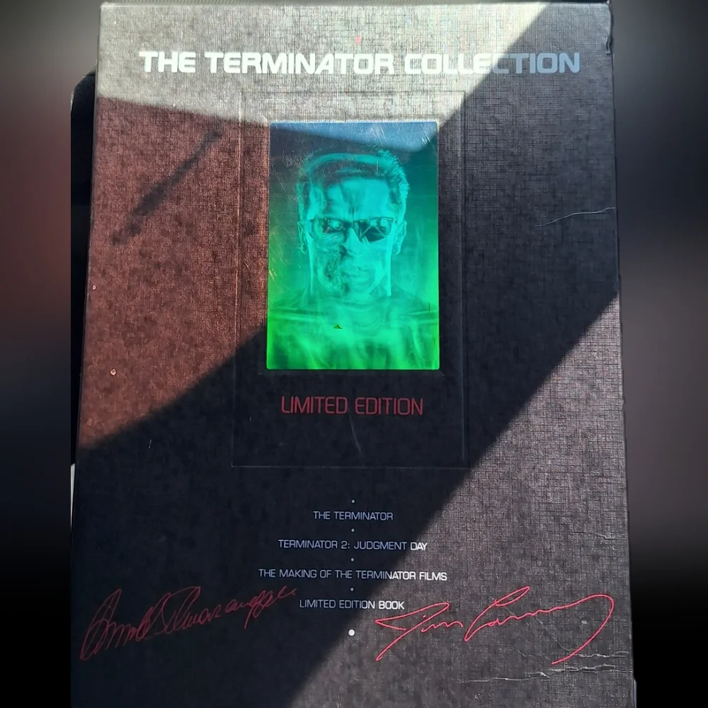Limited Edition Terminator Holographic VHS TAPES AND LE Magazine